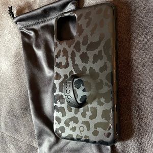 iPhone 11 loopy case, midnight Leopard